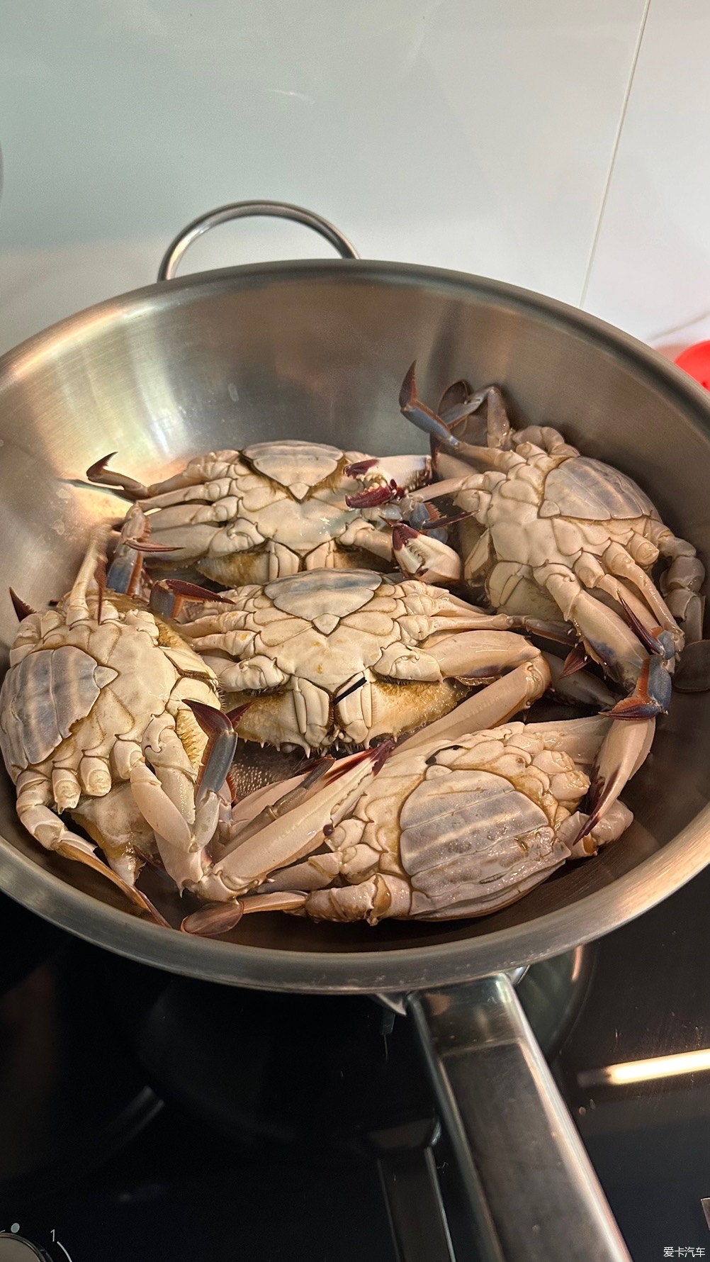 听说中秋节要吃蟹，今天中午整了一顿，顺便给大家推荐美味做法