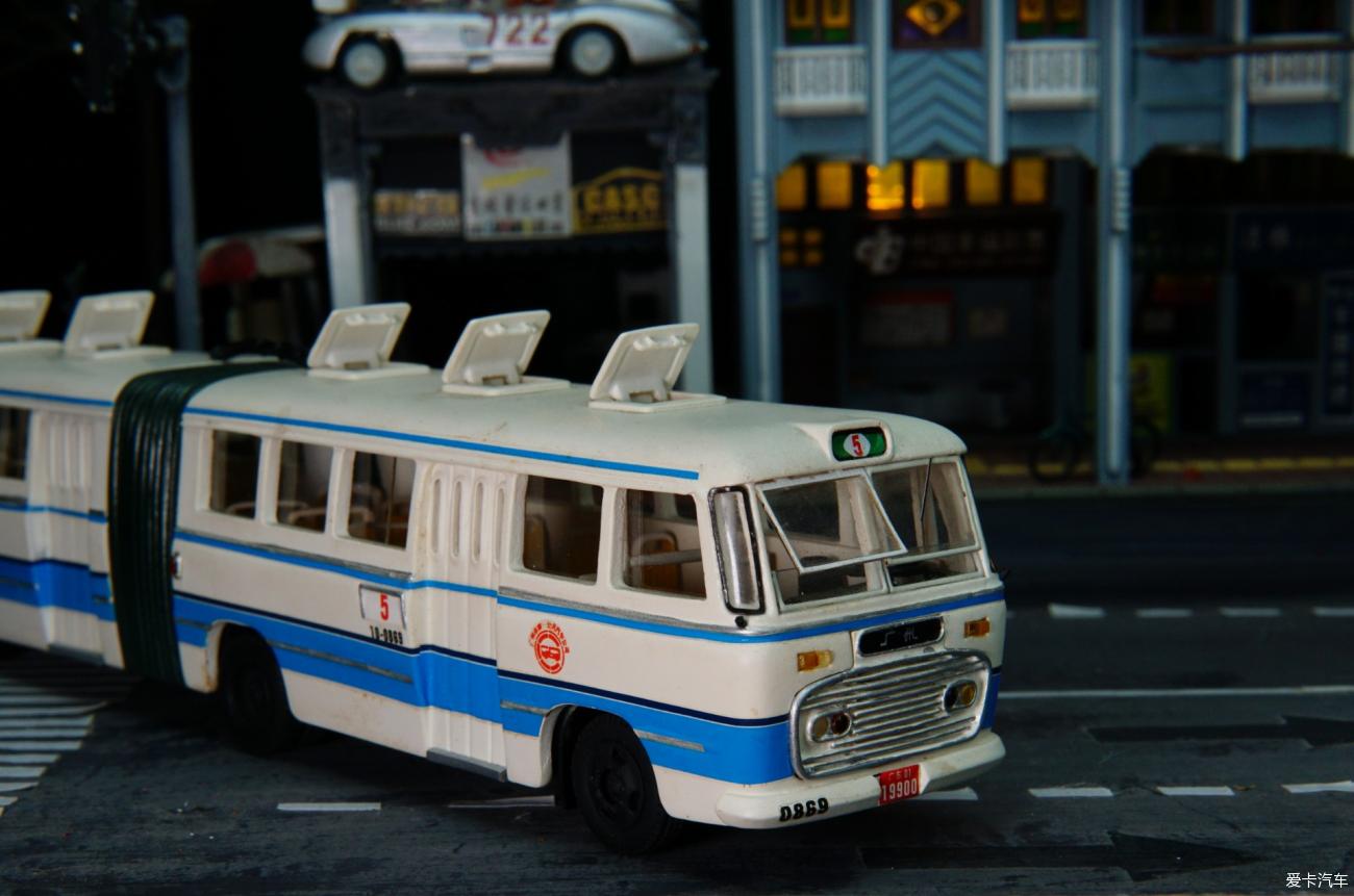 1975广州牌GZ660通道巴士1：76模型