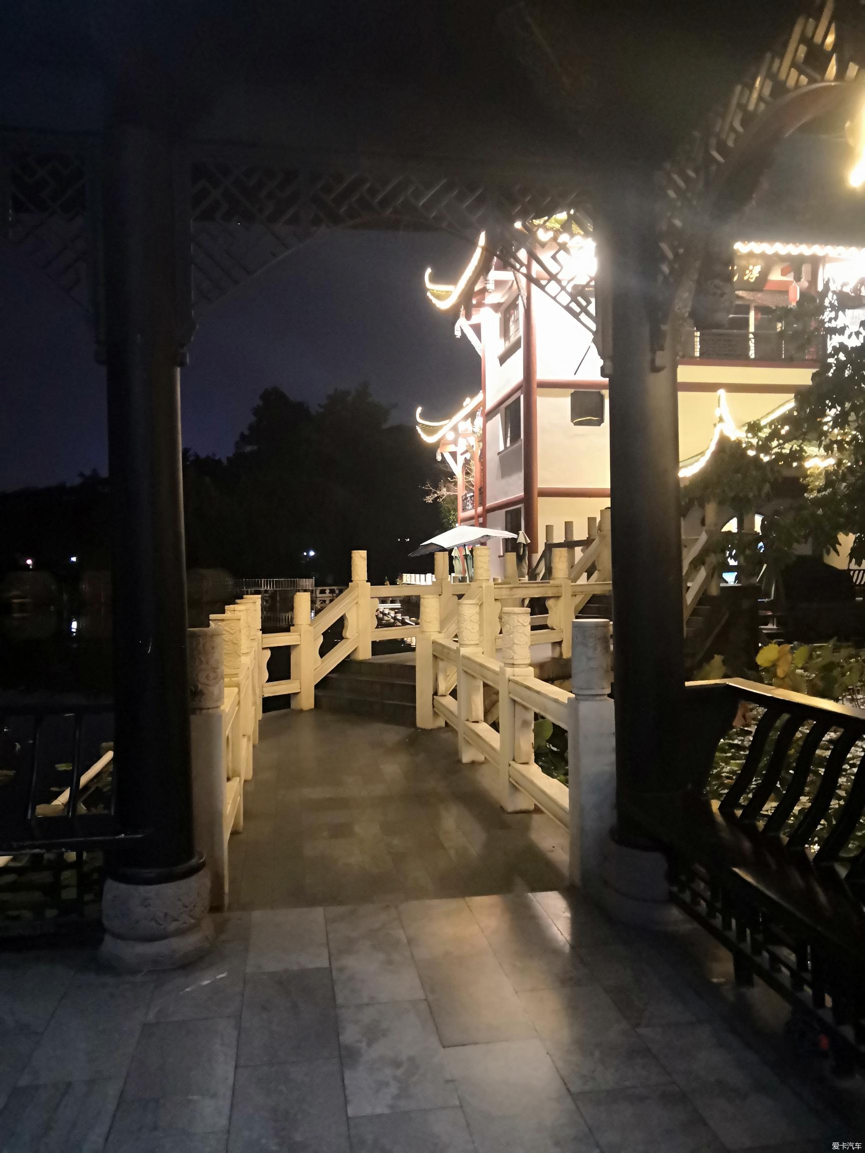 夜游新都府