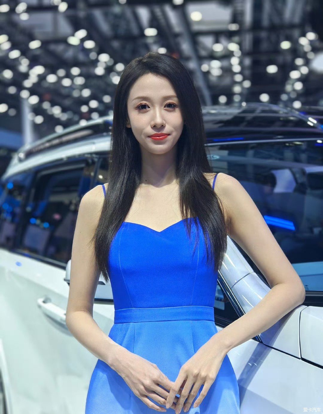 2020广州国际车展模特图片