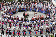 肇兴侗寨举办侗年祭萨大典，祈求侗寨乡民农事顺利、风调雨顺。