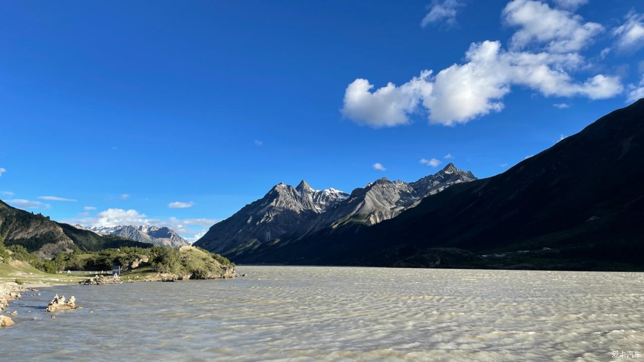 Take your daughter to drive in Tibet Day 7: Zuogong-Ranwu Lake, shoot a costume blockbuster for your daughter