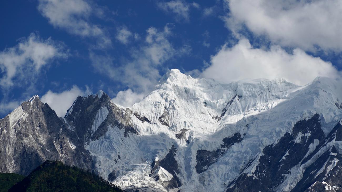 Driving in Tibet with my daughter Day 8: Ran From Wuhu to Linzhi, encounter the mysterious glacier