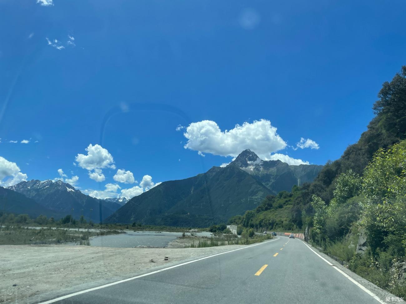 Driving in Tibet with my daughter Day 8: Ranwu Lake to Linzhi, encounter the mysterious glacier