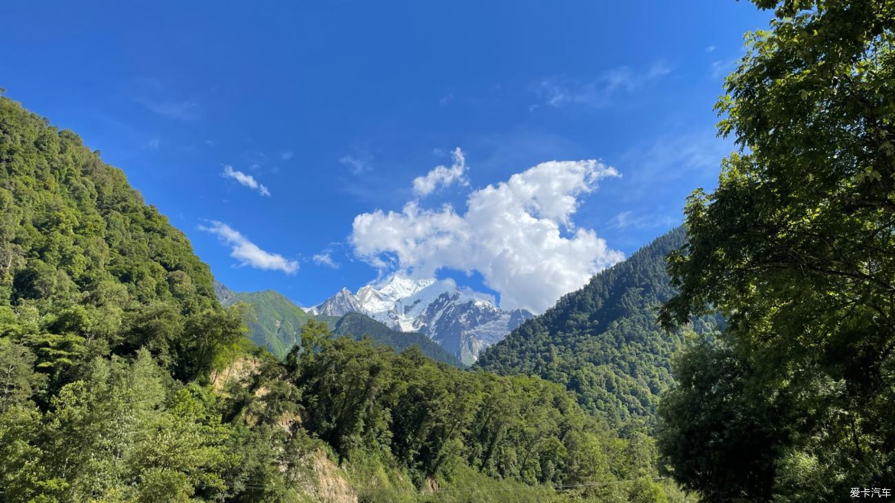 Driving in Tibet with my daughter Day 8: Arriving at Ranwu Lake Linzhi, encounter the mysterious glacier