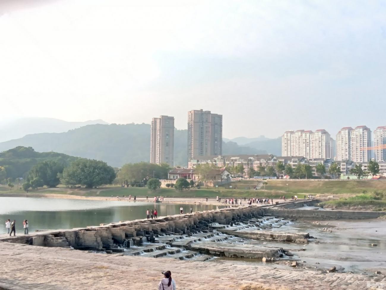 点击进入图库