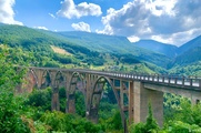 2023串游巴尔干半岛塞尔维亚（六）乌日策木屋木头屋《桥》