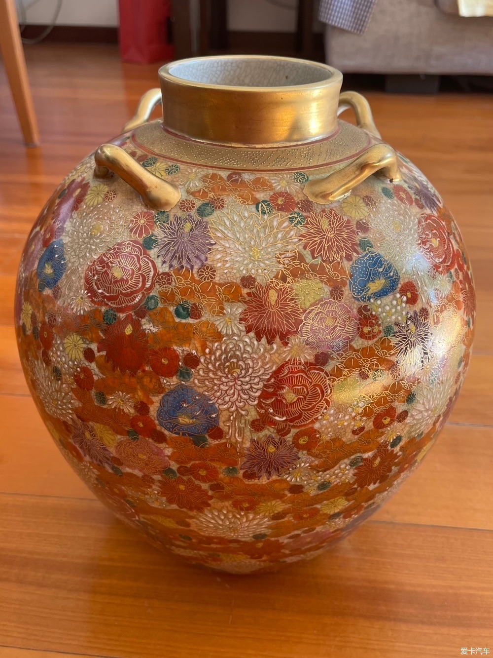 新仿品瓷器百花不落地图片