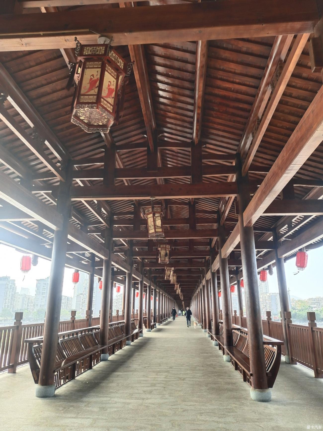 点击进入图库