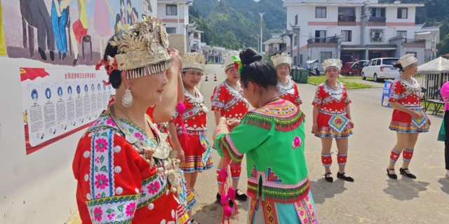 黔南少数民族传统节日“四月八”放假一天