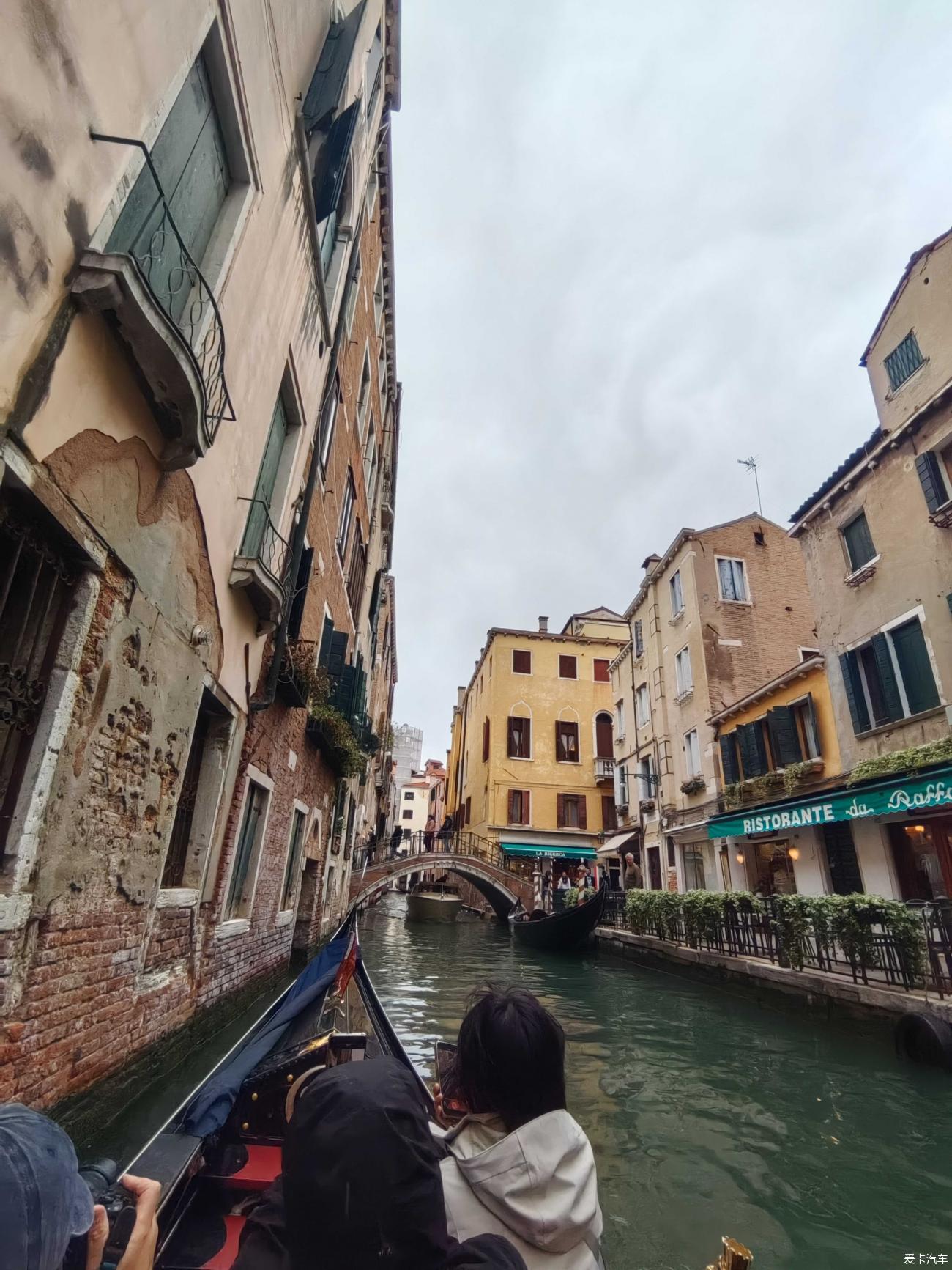 [Spring and Summer] (Tour of Eight European Countries 13) Gondola Boat Tour in Venice, Italy