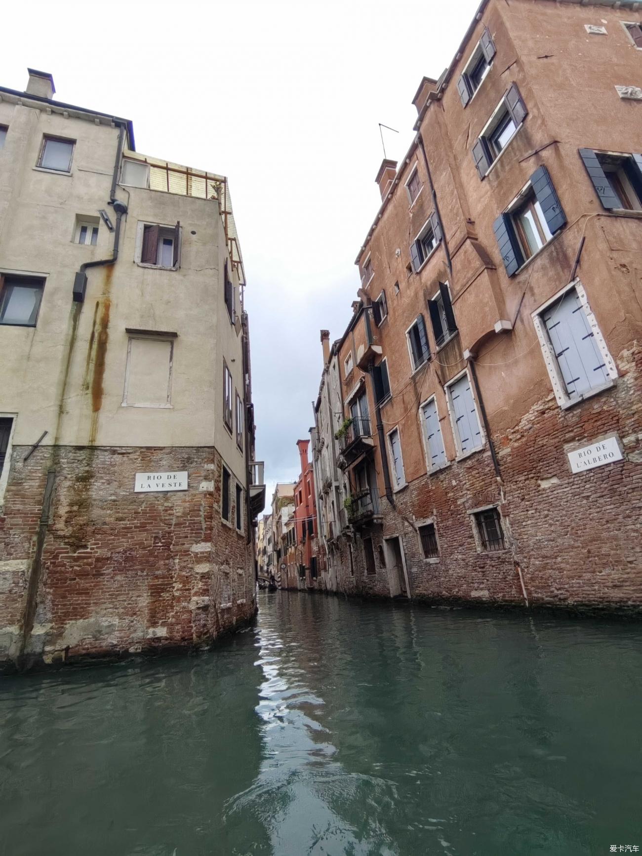 [Spring and Summer] (Tour of Eight European Countries 13) Gondola Boat Tour in Venice, Italy