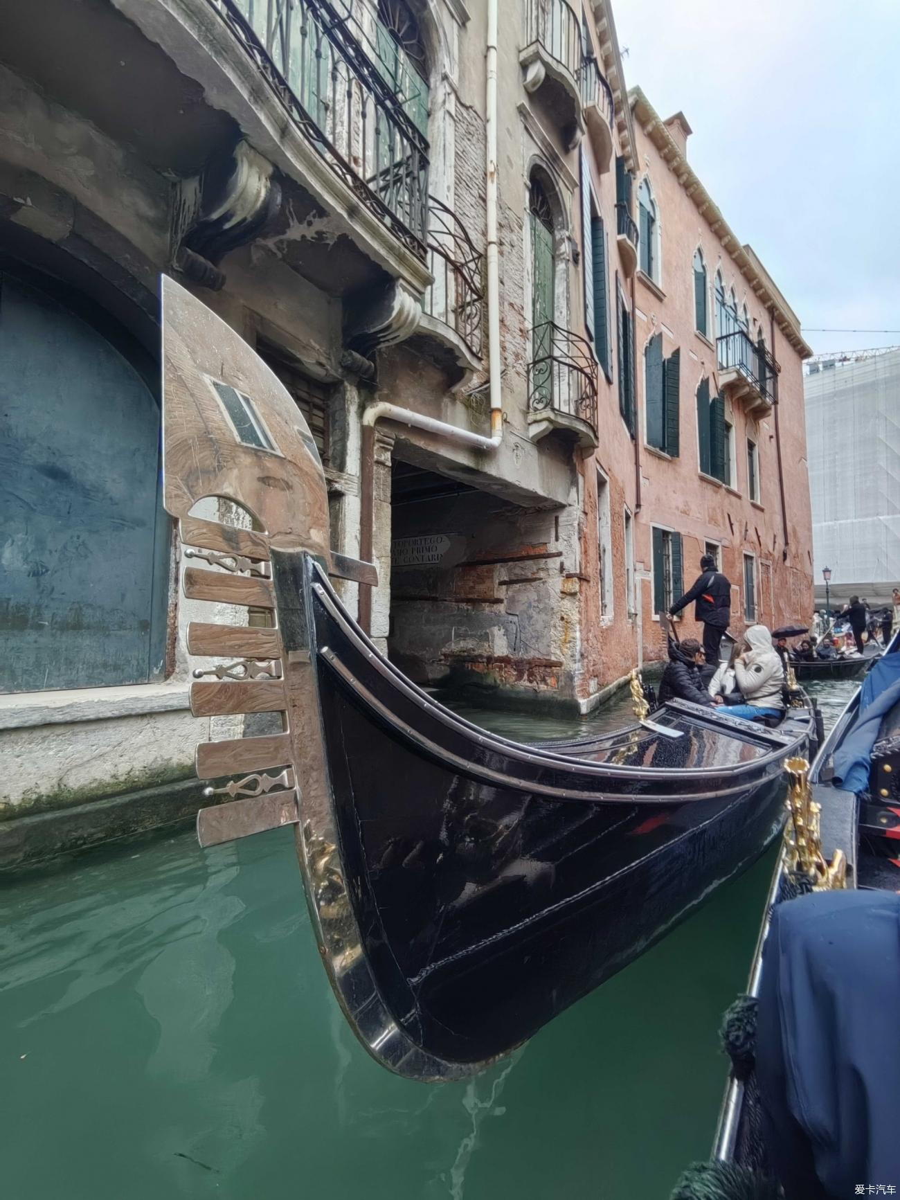 【Records of Spring and Summer】 (European Eight Countries 13) Tour on a gondola boat in Venice, Italy