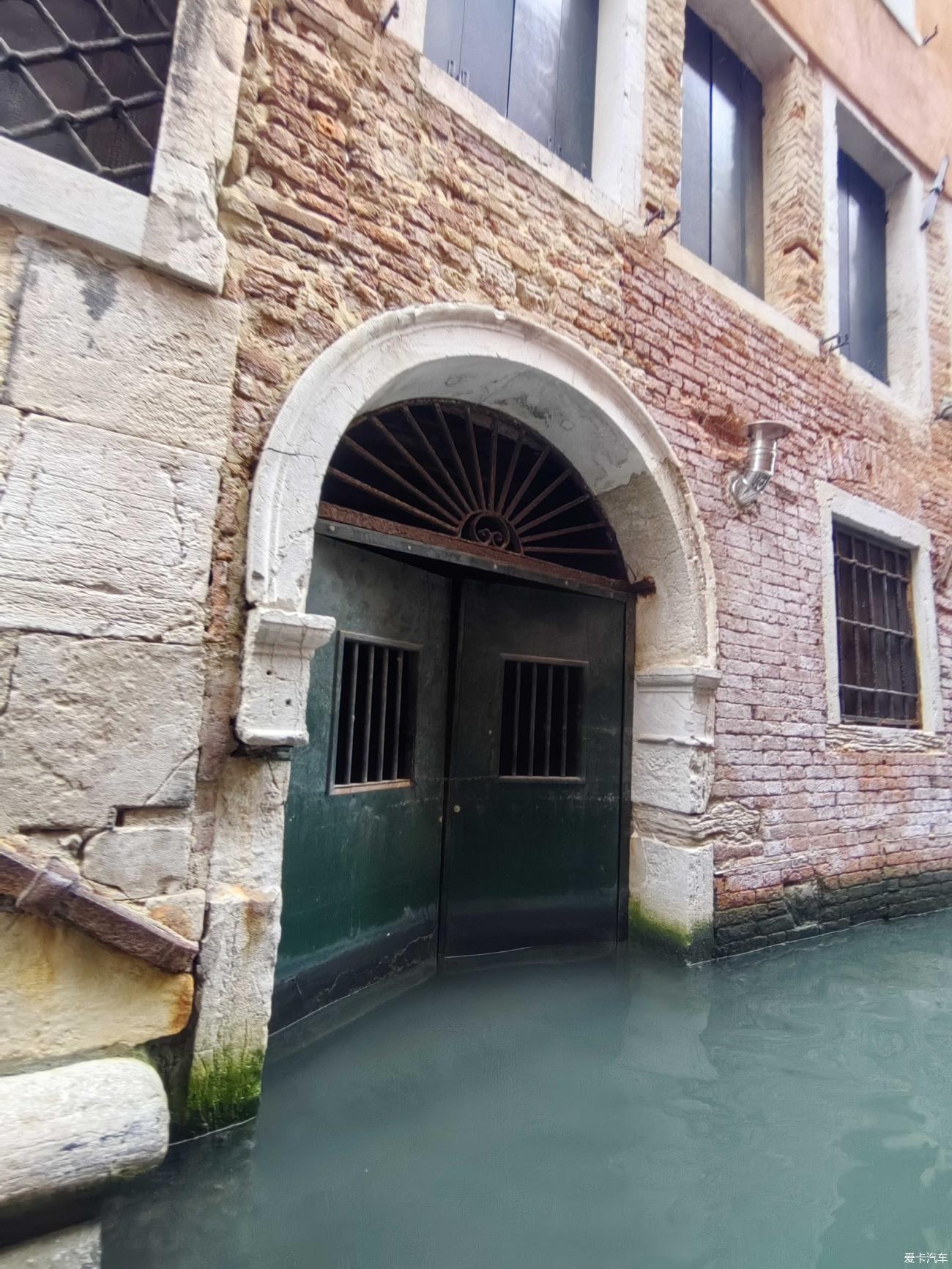 [Spring and Summer] (Tour of Eight European Countries 13) Gondola Boat Tour in Venice, Italy