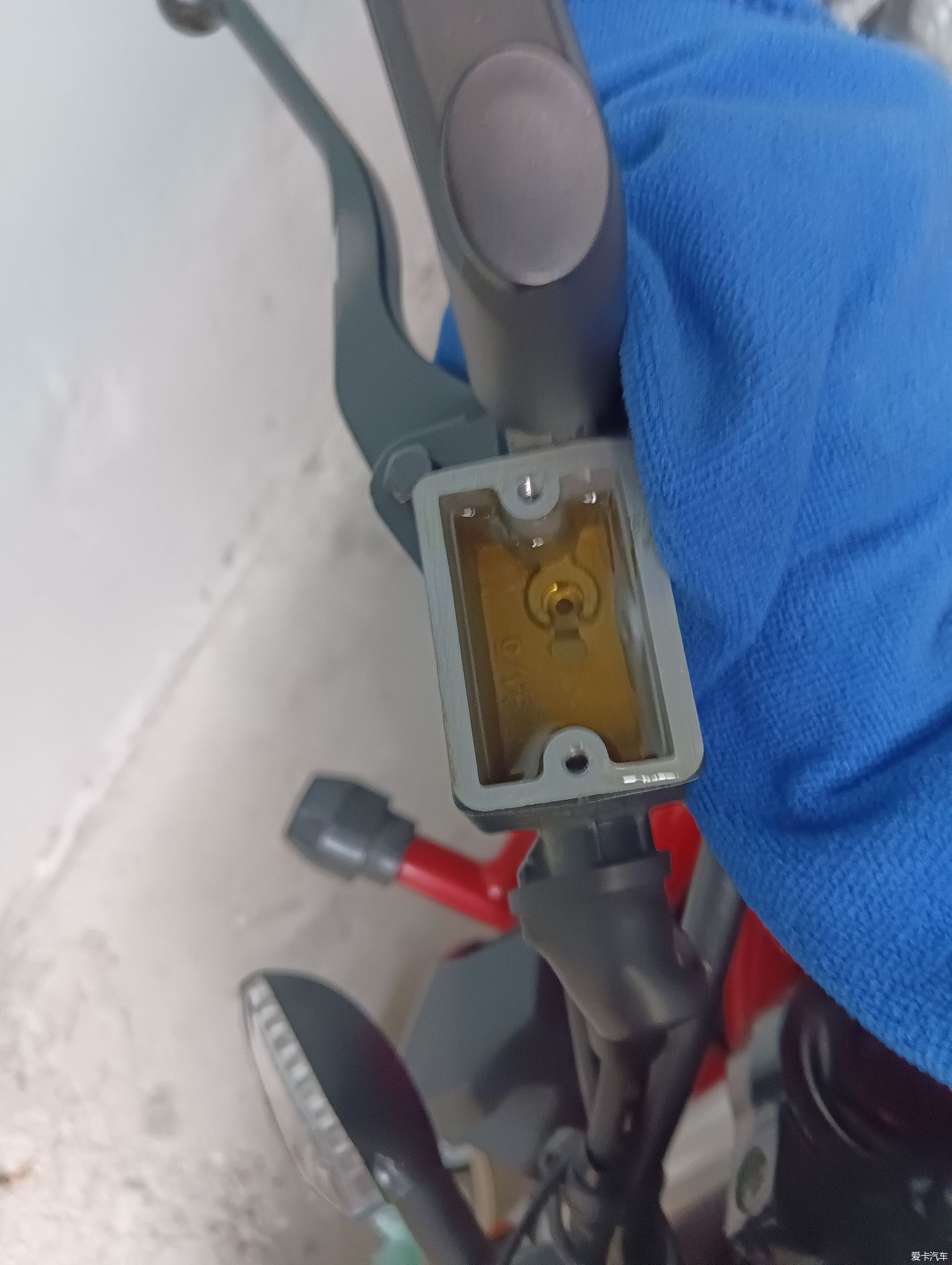 自行车刹车油加装视频（自行车刹车油加装视频教程） 自行车刹车油加装视频（自行车刹车油加装视频教程）《自行车刹车油怎么加视频》 自行车