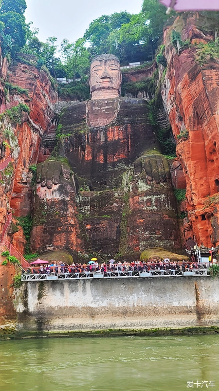 乐山大佛景区介绍图片