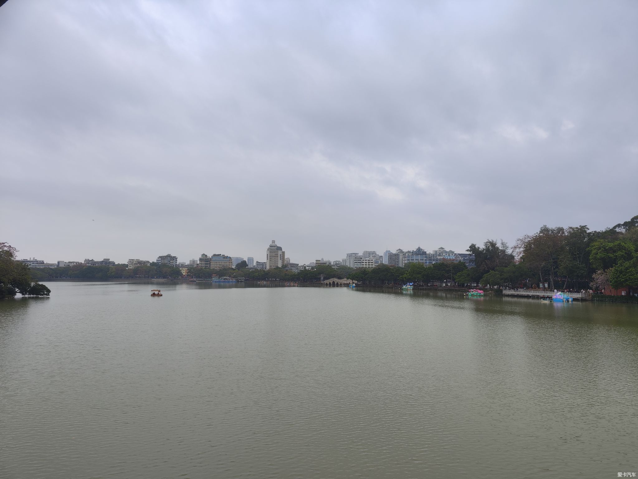 [Wonderful Competition] The solitary mountain in the West Lake of Huizhou, the beauties on the east slope facing the clouds