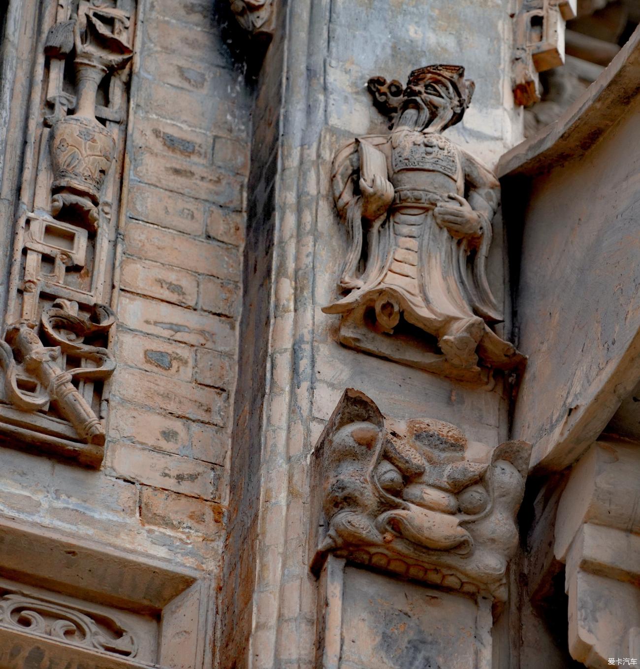 Not enough shopping in Shanxi---Xunzhong Village Brick Carving Archway