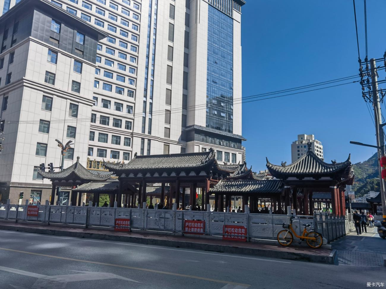 点击进入图库