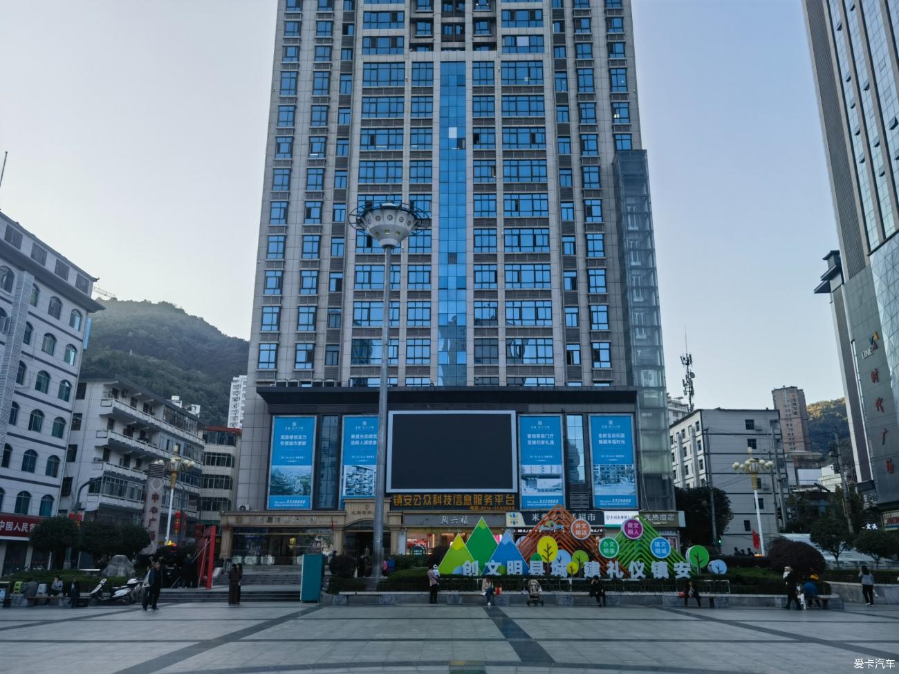 点击进入图库