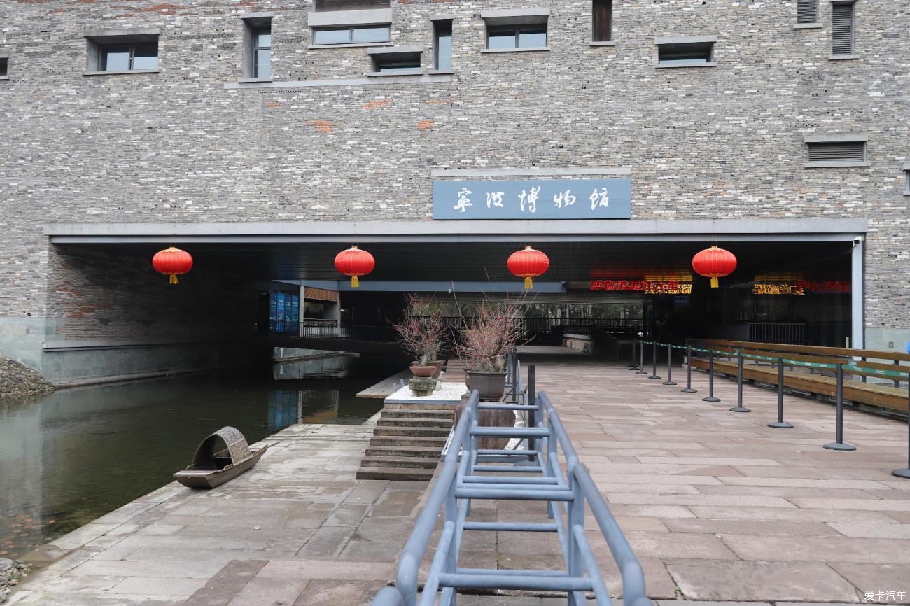 点击进入图库