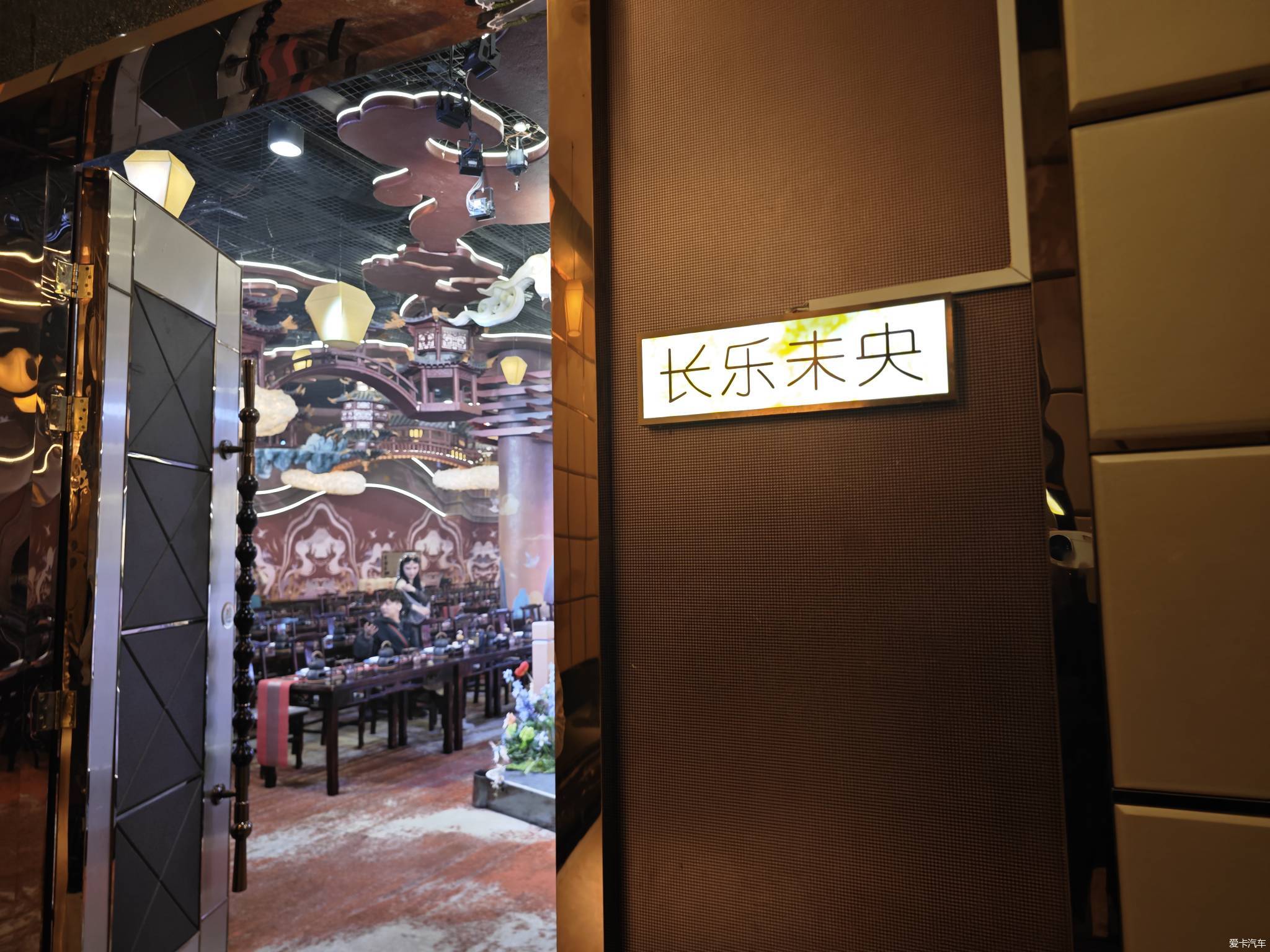 辛苦搬砖赚钱一个星期就是想与贝贝来体验一下唐风(1)