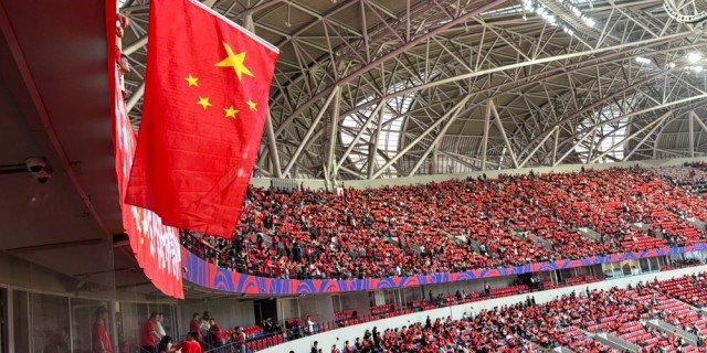 骂完了了，这又把体育场填满了