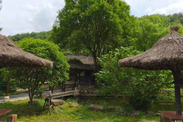 游湖北大悟十八潭景区