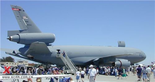 由美國麥道公司在dc-1o-30cf運輸機的基礎上製造的加油/貨運兩用機,裝