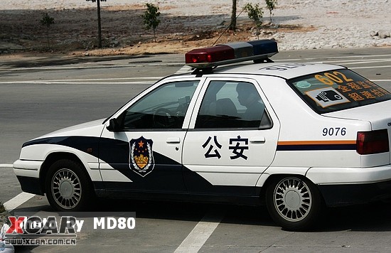 富康 警车图片