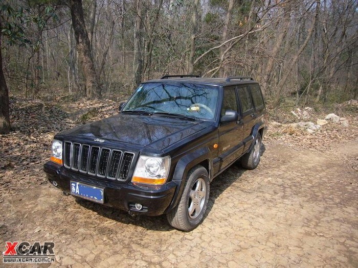 出自用四驅越野車----jeep2500