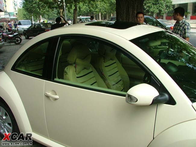 汽车玻璃膜绿色效果图图片