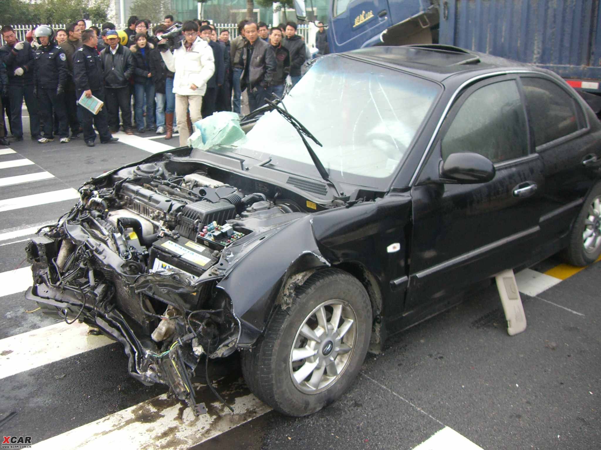 【精華】索納塔與貨車相撞車禍_凱旋論壇_愛卡汽車